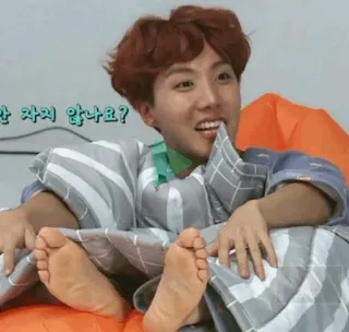 😅 자지 않나요? 人物, k-pop, 男人, 室内, 名人, 快乐 telegram sticker