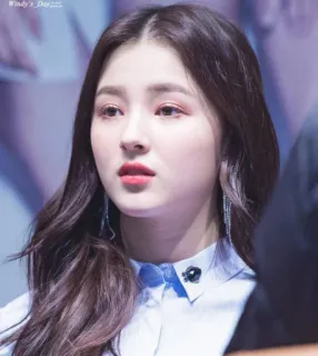 🧚‍♀ Nancy Windy's Day kpop, penyanyi, wanita, selebriti, wajah, Nancy, Momoland whatsapp sticker