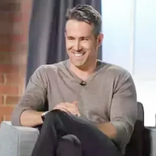 🔮 Ryan Reynolds aktor, selebriti, pria, potret, senyum telegram sticker