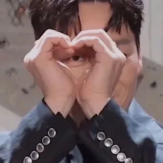 🌟 heart, love, kpop, hand gesture, Korean, affection telegram sticker