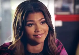 🥲 Zendaya zendaya, attrice, celebrità, donna telegram sticker