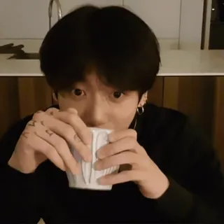 🦅 Jungkook K-Pop, Sänger, Tattoo, Getränk, Person, Künstler telegram sticker