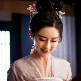 🍓 femme, beauté, sourire, portrait, asiatique, vêtements traditionnels, drame historique telegram sticker