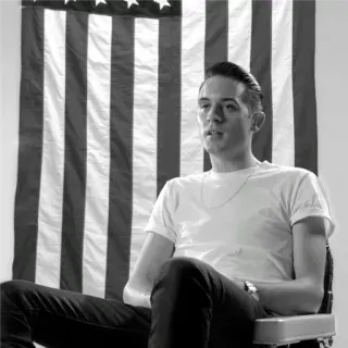 〰 uomo, persona, seduto, bandiera americana, ritratto, monocromatico, interno telegram sticker