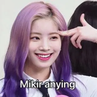 🐒 Mikir anying Meme, Dedo señalando, K-pop, Humor, Expresión telegram sticker