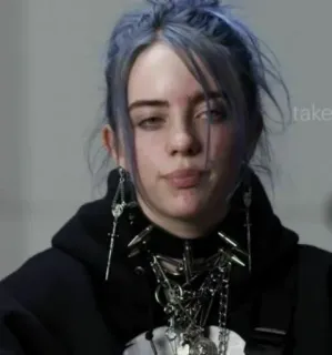 🌊 Billie Eilish billie eilish, piosenkarka, muzyk, niebieskie włosy, gwiazda pop, celebryta telegram sticker