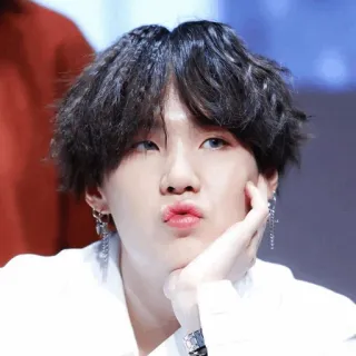 😍 Suga kpop, bts, suga, min yoongi, idol, cantante, artista telegram sticker