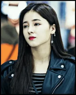 🐇 Nancy Jewel McDonie K-POP, 歌手, ファッション, 女性, 有名人, 美しい, イヤリング, ジャケット telegram sticker