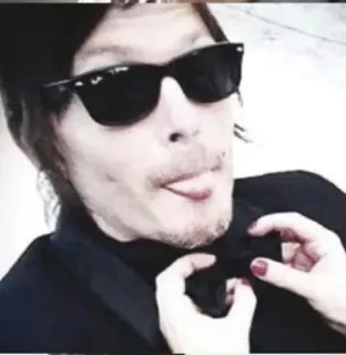 😛 Norman Reedus ator, celebridade, língua, óculos de sol, gravata telegram sticker