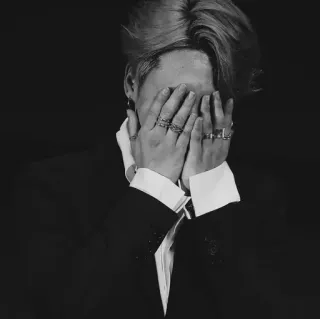 ⛓ pessoa, mãos, retrato, preto e branco telegram sticker