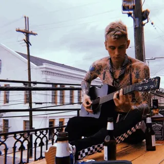 ➿ Machine Gun Kelly nhạc sĩ, guitar, hình xăm, âm nhạc, ca sĩ, người nổi tiếng, đàn ông whatsapp sticker