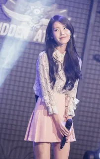🌸 IU K-pop, chanteur, asiatique, célébrité, IU, idole telegram sticker