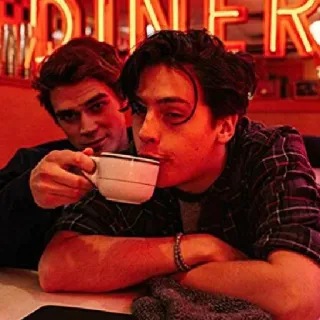 🗝 Archie Andrews Riverdale Ривердейл, Арчи Эндрюс, Джагхед Джонс, Сериал, Друзья, Закусочная, Коул Спроус, Кей Джей Апа telegram sticker