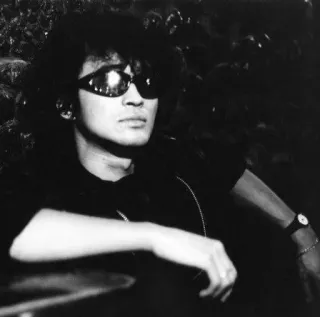 😎 homme, lunettes de soleil, portrait, noir et blanc, cool telegram sticker