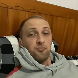 🤨 whatsapp sticker