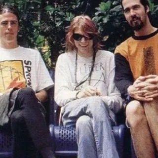 😆 Kurt Cobain Flipper banda, música, grunge, cantor, anos 90 telegram sticker