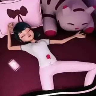 😴 Marinette Dupain-Cheng Miraculous: Tales of Ladybug & Cat Noir Marinette, Ladybug, durmiendo, cama, dibujos animados telegram sticker