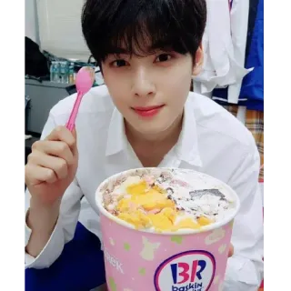🍧 glace, nourriture, Baskin Robbins, dessert, kpop, beau, cuillère whatsapp sticker