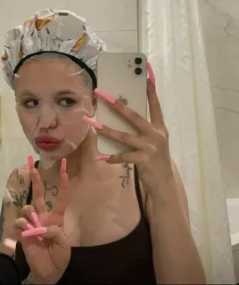 Самочка 🤘🏿 :: @fStikBot whatsapp stickers