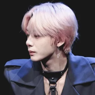 🥂 homme, personne, portrait, coiffure, mode, kpop, divertissement whatsapp sticker