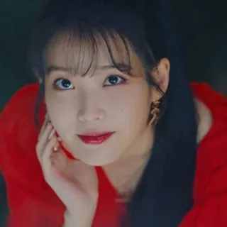 🙂 IU Chanteuse coréenne, Célébrité, Artiste féminine, IU whatsapp sticker