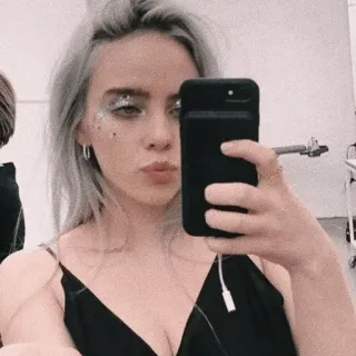 🕸 Billie Eilish Billie Eilish, Sängerin, Promi, Selfie, Glitzer telegram sticker