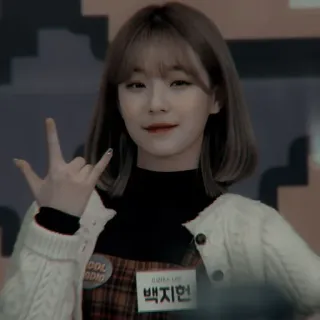 🤟 백지헌 femme, personne, chanteuse, fille, asiatique, coréenne telegram sticker