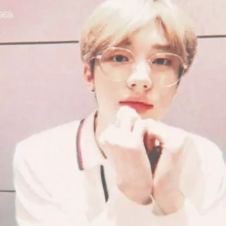 🎟 personne, homme, lunettes, portrait, jeune, coréen, asiatique telegram sticker