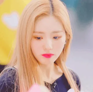 ⛅️ ผู้หญิง, ภาพบุคคล, ผมบลอนด์, K-pop, คนดัง telegram sticker