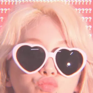 🌊 ? ponto de interrogação, óculos de coração, mulher, cabelo loiro, fofo, rosa, estética telegram sticker