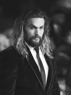 🍻 Jason Momoa актер, мужчина, портрет, знаменитость, борода, прическа telegram sticker