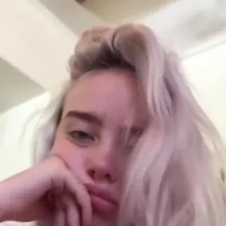 💘 Billie Eilish 比莉·艾利什, 歌手, 音乐人, 名人, 肖像, 金发 telegram sticker