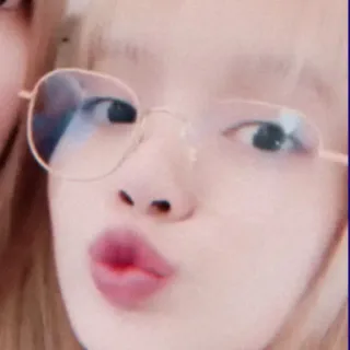 😗 whatsapp sticker