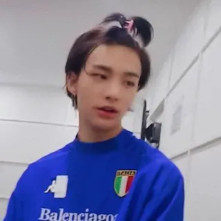 hyunjin’s @ONEYOUNEED whatsapp stickers