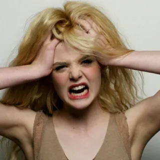 🤯 retrato, pelo rubio, expresión, frustración, ira, mujer, persona telegram sticker