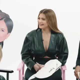 🦋 Kylie Jenner Кайли Дженнер, Знаменитость, Человек, Женщина telegram sticker