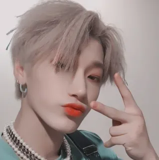 🏓 kpop, азиат, мужчина, красивый, айдол, селфи telegram sticker