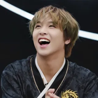 🔖 ผู้ชาย, คน, ยิ้ม, มีความสุข, เอเชีย, ผู้ชาย, K-pop telegram sticker
