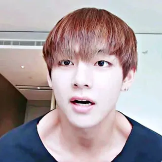 😧 V kpop, k-pop, pop coreano, cantante, idol, artista, bts telegram sticker