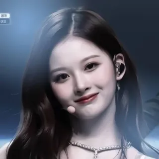 🫖 공개
lX K kpop, idol, penyanyi, wanita, asia, potret, penghibur telegram sticker