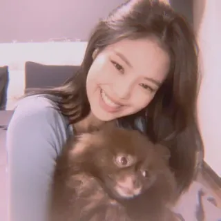 🌹 Jennie Kim kpop, jennie, blackpink, chó, người nổi tiếng, thần tượng, ca sĩ, thú cưng telegram sticker