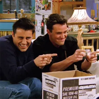 🙂 QUALITY
PREMIUM
SAE 10W-40
MOTOR OIL Amis, Joey Tribbiani, Chandler Bing, pointer, comédie, sitcom telegram sticker