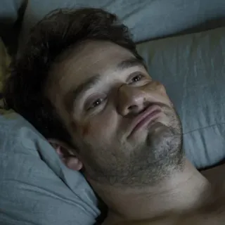 🥊 Matt Murdock Daredevil blessé, triste, fatigué, homme, combattant whatsapp sticker