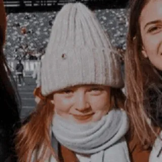 🥕 Sadie Sink Sadie Sink, Schauspielerin, Promi, Porträt whatsapp sticker