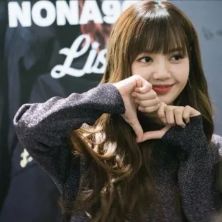 💖 Lisa NONA9ON K-pop, penyanyi, wanita, potret, selebriti, gaya, mode, kecantikan telegram sticker
