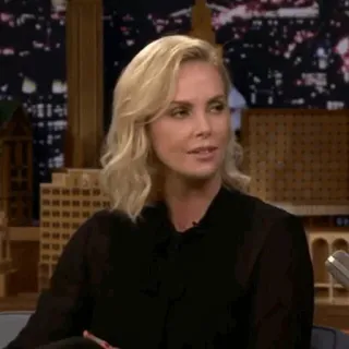 💣 Charlize Theron, actriz, rubia, programa de entrevistas, celebridad telegram sticker
