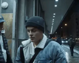 🧣 whatsapp sticker
