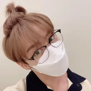 😎 persona, occhiali, maschera, capelli, chignon uomo, selfie telegram sticker