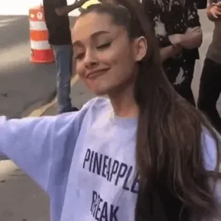 🍸 PINEAPPLE PEAK Ariana Grande, Ananas piek, Trui, Persoon whatsapp sticker