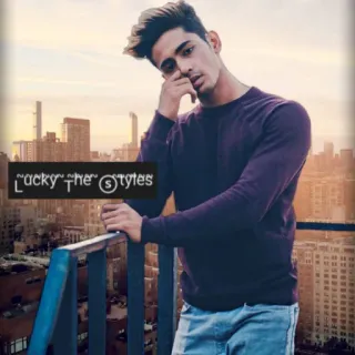 🤔 Lucky the Styles hombre, ciudad, pose, estilo whatsapp sticker